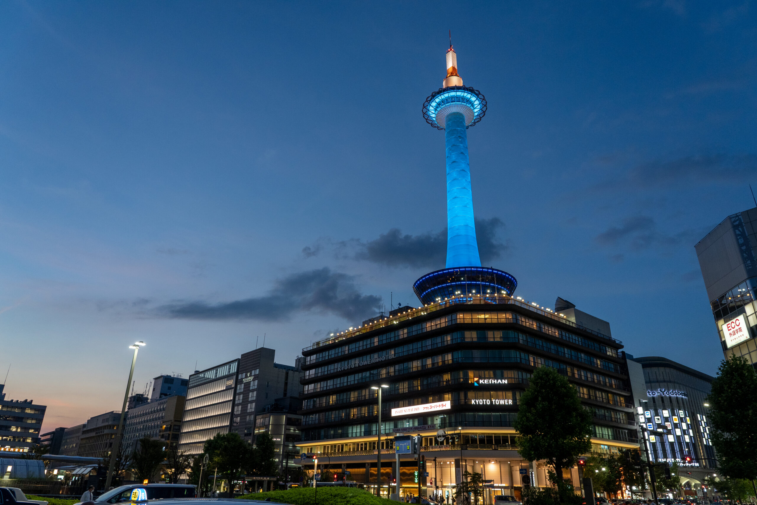 Kyoto Tower | Traveling Japan