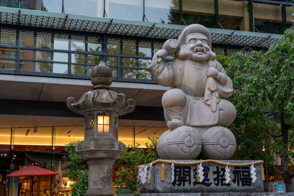 Statue of Sukunahiko-no-mikoto