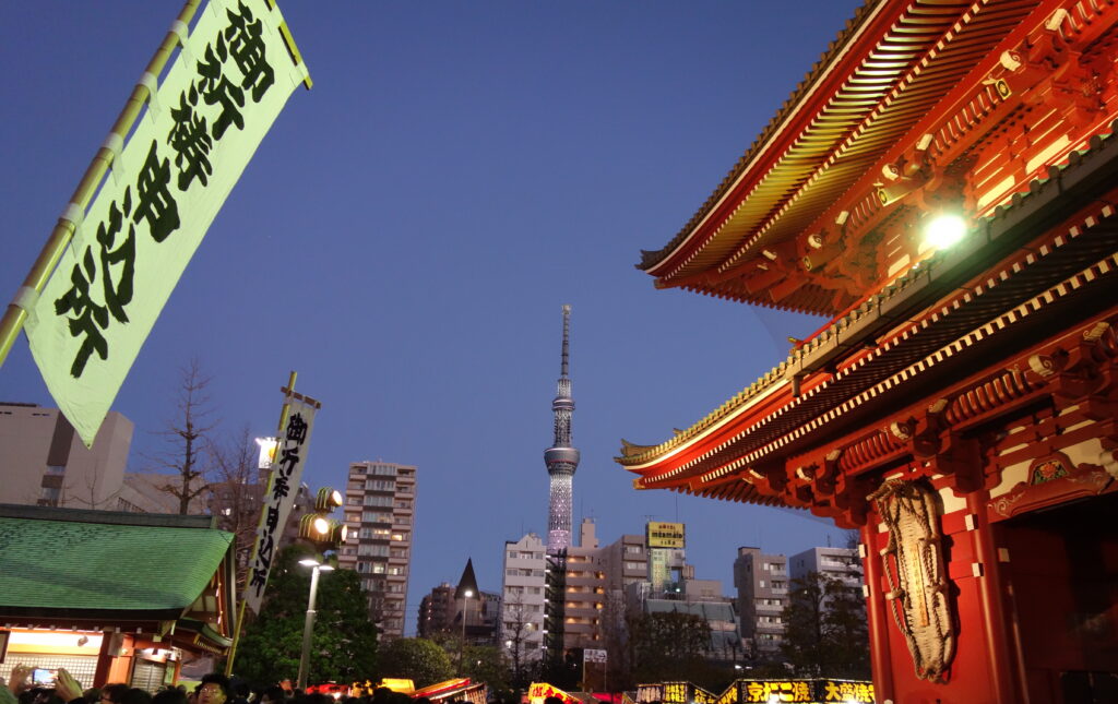 Kaminarimon and Tokyo Skytree