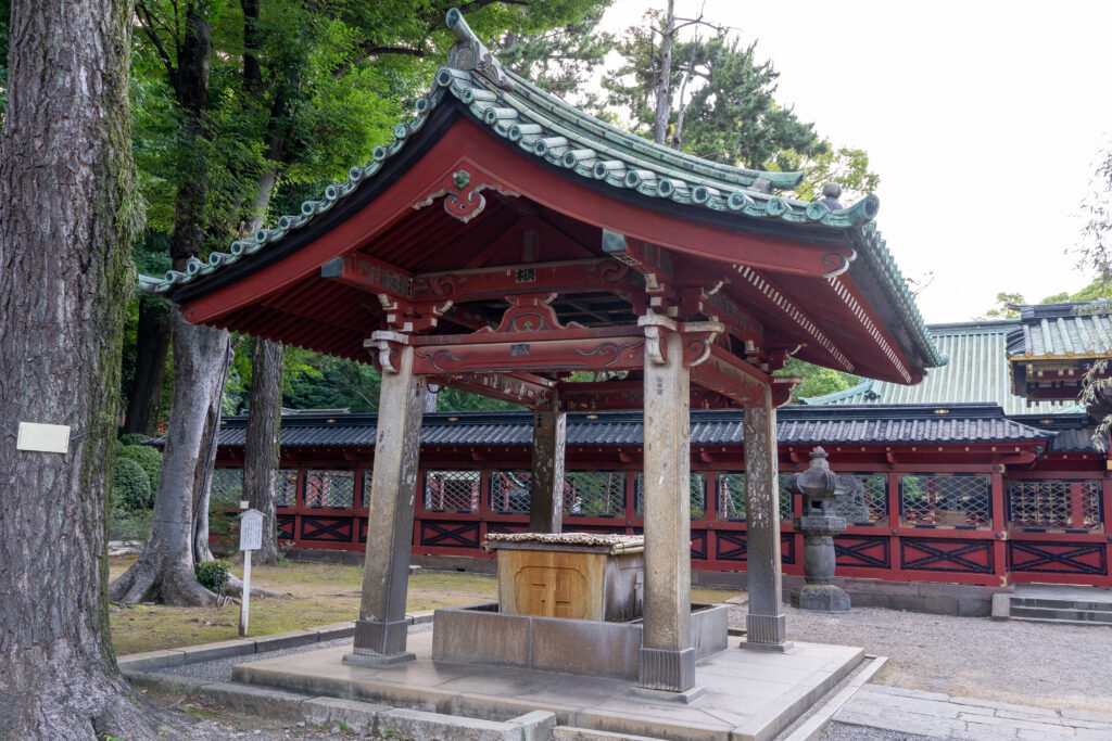 Temizuya at Nezu Shrine