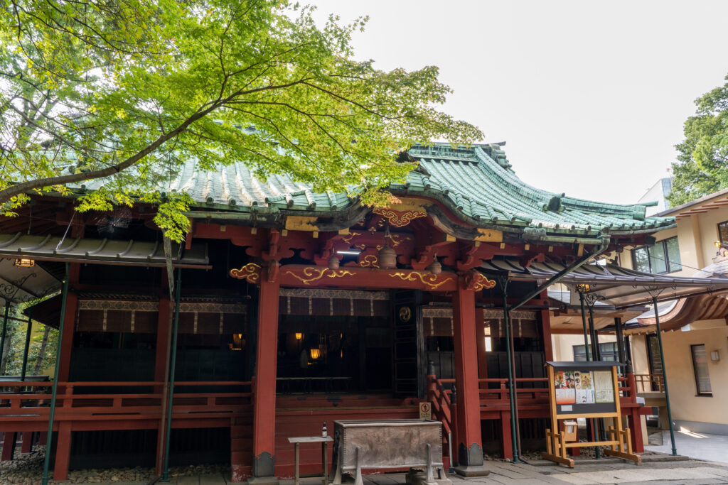 Akasaka Hikawa Shrine main hall